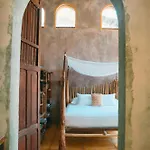 Zamas Hotel