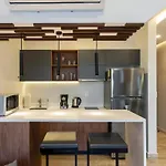 Apartamento Brand New With King Bed And Rooftop Pool