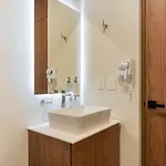 Brand New With King Bed And Rooftop Pool *