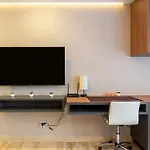 Brand New With King Bed And Rooftop Pool Apartamento *
