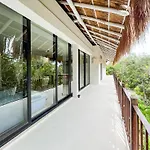 Stylish Mexican Interior Ph- Private Rooftop -gated Community