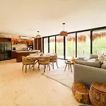 Stylish Mexican Interior Ph- Private Rooftop -gated Community