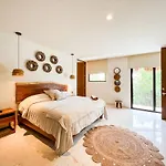 Stylish Mexican Interior Ph- Private Rooftop -gated Community Apartamento Tulum