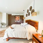Stylish Mexican Interior Ph- Private Rooftop -gated Community