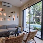 Holiday home Divine House With Private Roof And Pool Only 1km From The