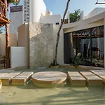 Holiday home Divine House With Private Roof And Pool Only 1km From The *