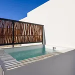 Holiday home Divine House With Private Roof And Pool Only 1km From The *