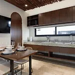 Divine House With Private Roof And Pool Only 1km From The