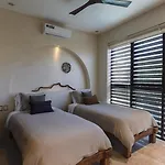 Divine House With Private Roof And Pool Only 1km From The Holiday home *