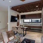 Holiday home Divine House With Private Roof And Pool Only 1km From The *