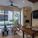 Holiday home Divine House With Private Roof And Pool Only 1km From The *