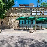 King Studio W Private Balcony Rooftop Pool And Gym
