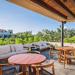 Apartamento Romantic Garden W Private Pool Access