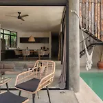Villa Rousseau Jungle Priv Pool Concierge 1b *