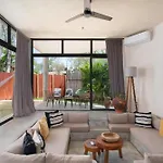 Villa Rousseau Jungle Priv Pool Concierge 1b *