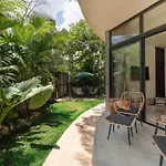 Rousseau Jungle Priv Pool Concierge 1b * Tulum
