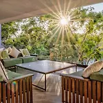 Anana Yaaxlum 105 S Tulum