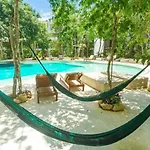 Apartment Anana Yaaxlum 105 S *
