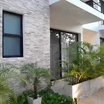 Yaax Kiin Aparthotel 4*