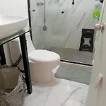 Lovely Space Close To Airport *
