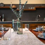 Apartamento Spacious 1br With Priv Pool Gym Garden Downtown *
