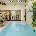 Tuuk: Luxury 5-bedroom With Private Pool And Concierge *