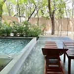 Jungle Loft With Plunge Pool & Patio
