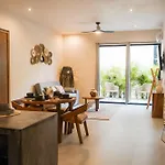 Apartahotel Otonomus *