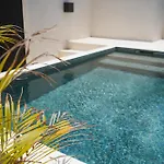 Otonomus * Tulum
