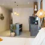 Otonomus Apartahotel