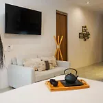 Apartahotel Otonomus
