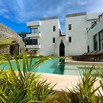 Tropical Escape In A Cozy Paam Cheel Tulum