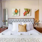 Luxury Penthouse With Private Rooftop Pool