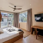 Сasa de vacaciones Selva - 4br Jungle Retreat With Pool & Rooftop *