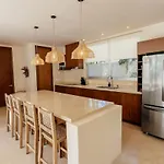 Selva - 4br Jungle Retreat With Pool & Rooftop
