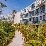 Kuxa The Waves Tulum