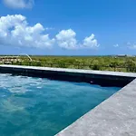 Apartamento Close To The Quiet Modern Laundry Roof Pool