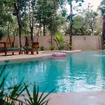 Сasa de vacaciones Luxury 6br Retreat With Rooftop And Plunge Pools Tulum