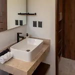 4br Modern Luxury With Private Pool & Concierge Service In Villa *
