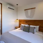 4br Modern Luxury With Private Pool & Concierge Service In *
