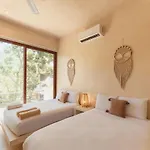 Luxury 6br Retreat With Rooftop And Plunge Pools Сasa de vacaciones Tulum