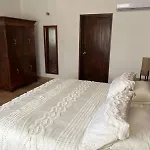 Beachfront In Apartment *