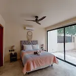 Talulah Living 2br & Private Pool