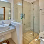 Great Located Spacious 2 Bedroom With Amazing Terrace By Waves Management