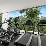 Exclusive Spacious 2 Br. Apt. wPrivate Pool Sonos Audio Speakers