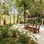 Luxe Ground-Floor 3Br Jungle Haven With Plunge Pool