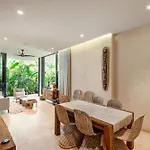 Modern Retreat With Private Garden And Jacuzzi