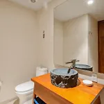 Apartamento Modern Retreat With Private Garden And Jacuzzi