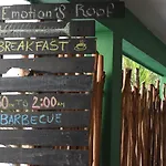 Emotion Avenida Tulum Hotel & Hostal