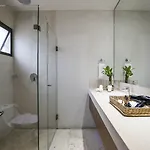The Strabon Hotel 4*